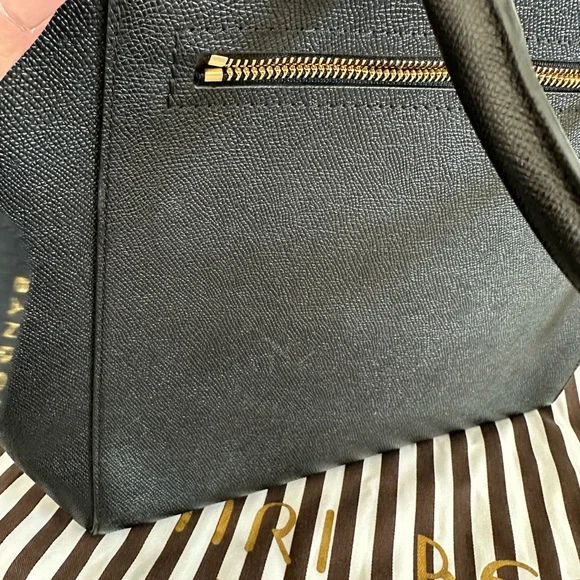 Henri Bendel “The Gotham Tote”, Black Leather - Picture 11 of 14